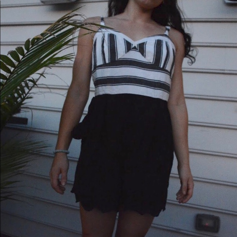 • Urban Outfitter Romper with Pockets •